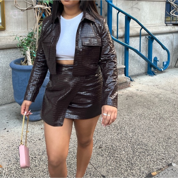 2 Piece Brown faux croc set - Picture 1 of 5